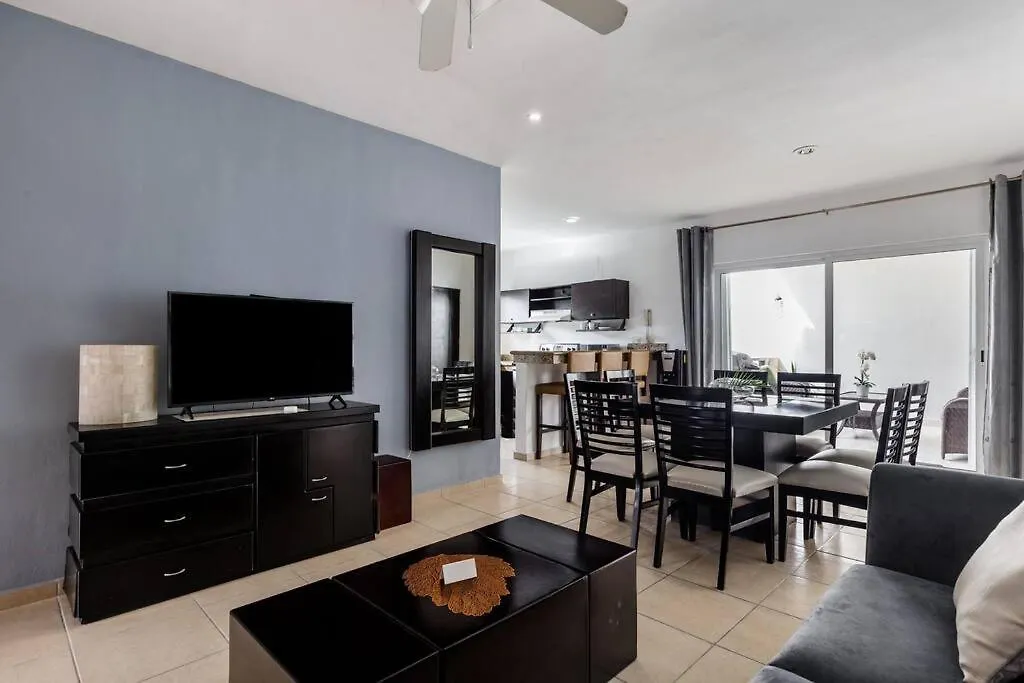 Spacious 2 Bedroom And Big Terrace Condo In Centro Playa del Carmen Apartment