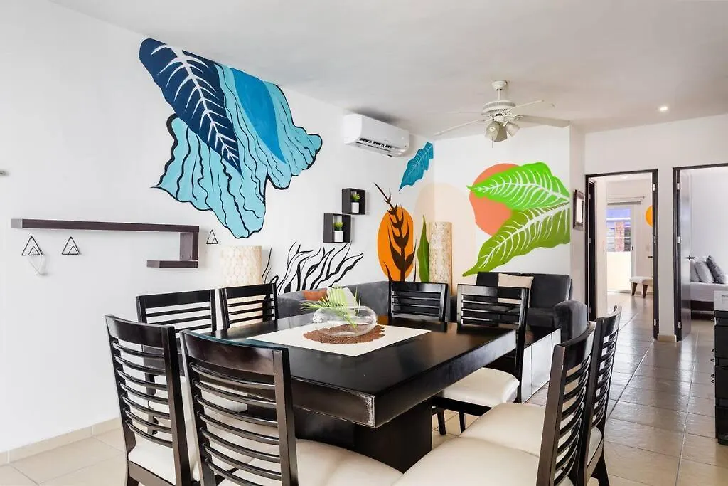 Spacious 2 Bedroom And Big Terrace Condo In Centro Playa del Carmen 0*,  Messico