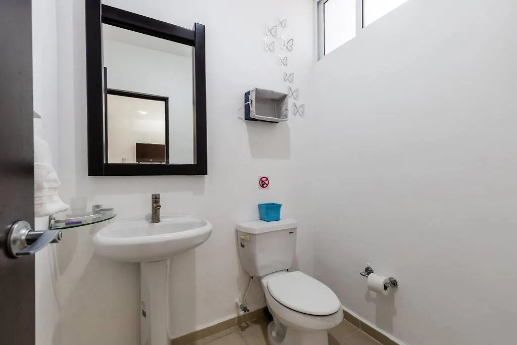 Spacious 2 Bedroom And Big Terrace Condo In Centro Playa del Carmen 0*,  Messico